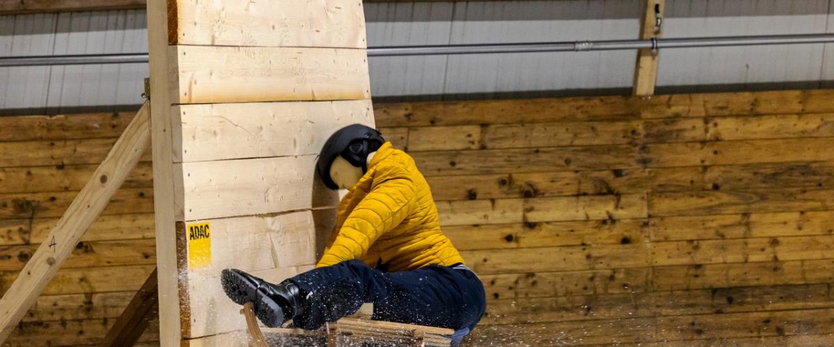 ADAC Schlitten-Crashtest mit Helm