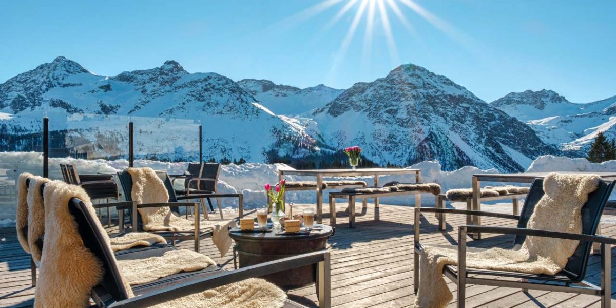 Arosa Hof Maran Terrasse mit Ausblick