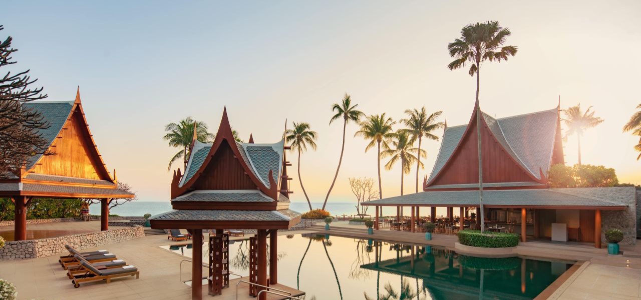 Chiva-Som Swimming Pool und Taste of Siam Restaurant