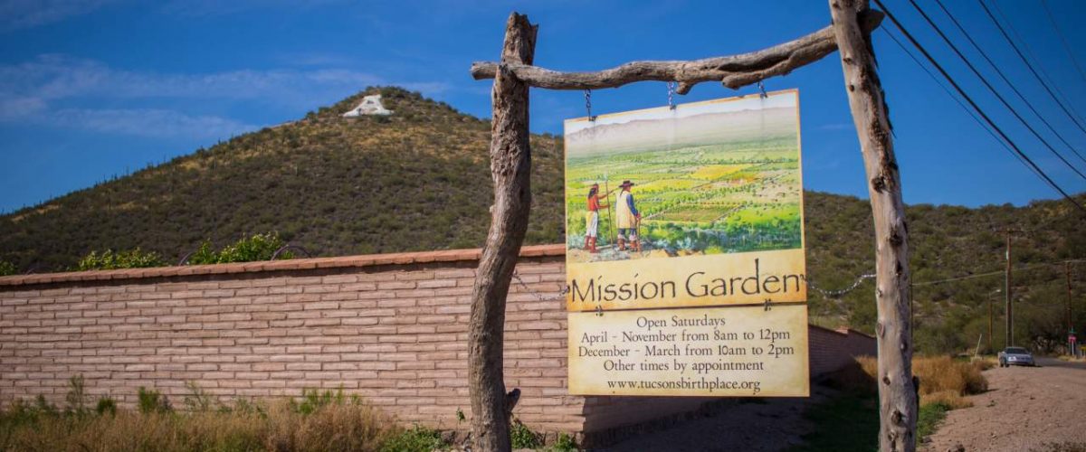 Eingang zu Mission Garden in Tucson