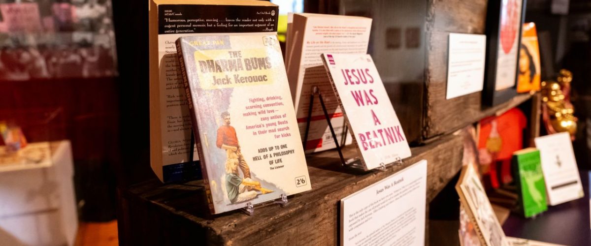 Exponate im Counterculture Museum
