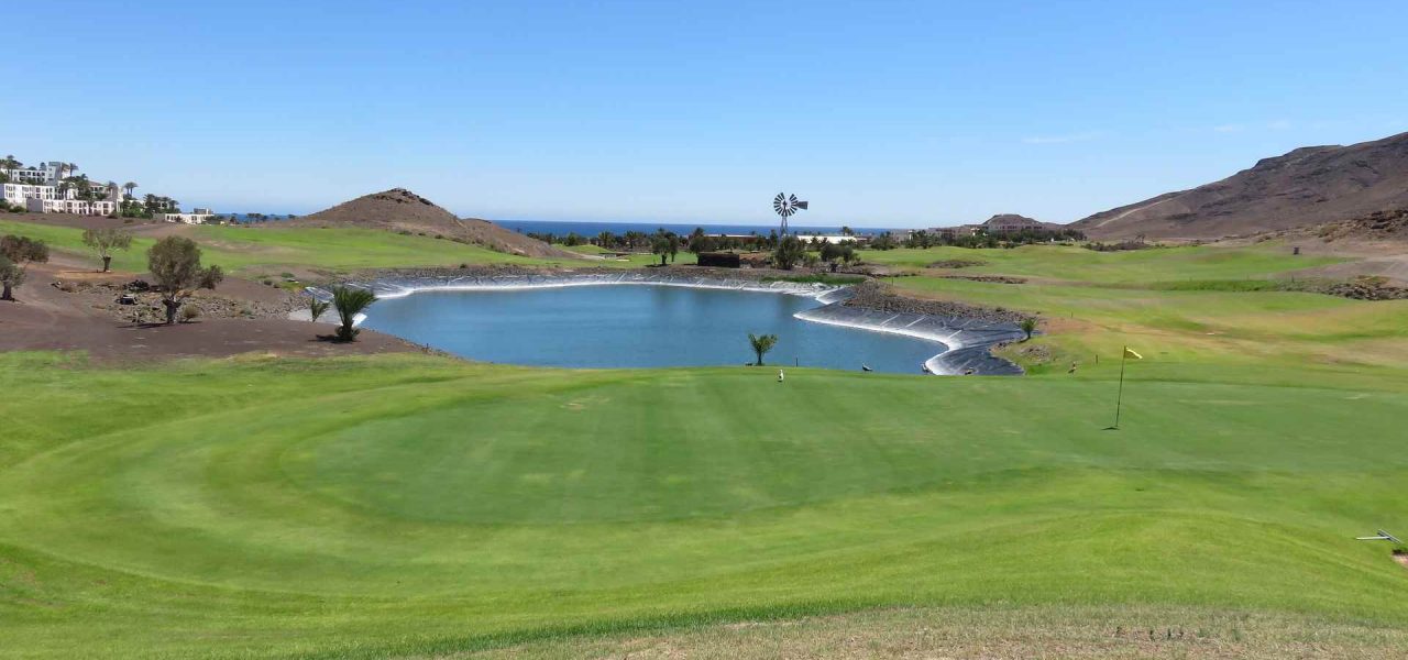 Grün auf dem Golfplatz Las Playitas auf Fuerteventura