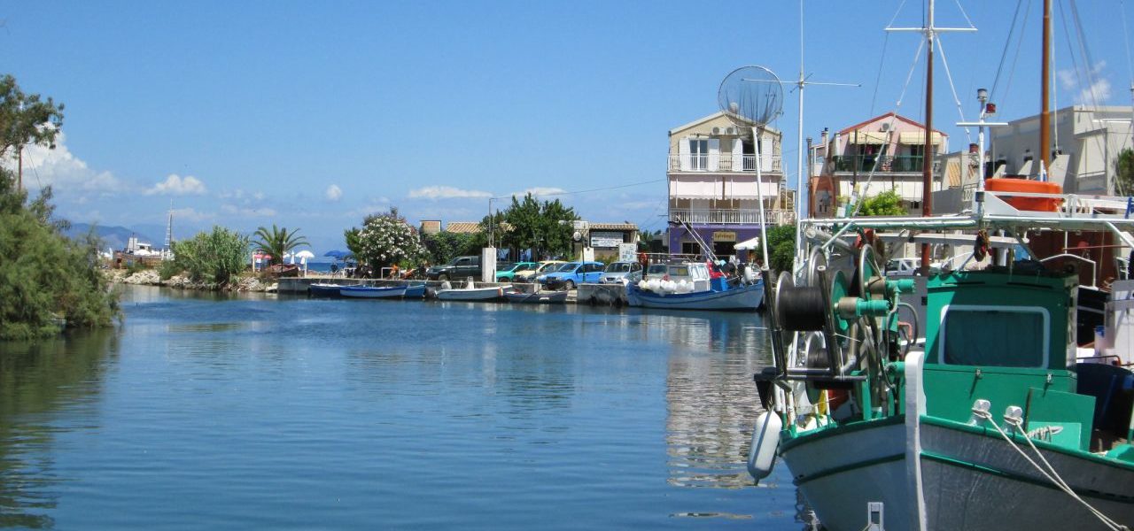Hafen von Messonghi auf Korfu Hafen von Messonghi auf Korfu