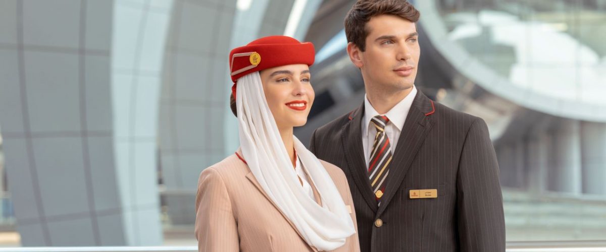 Kabinenpersonal in Uniform bei Emirates