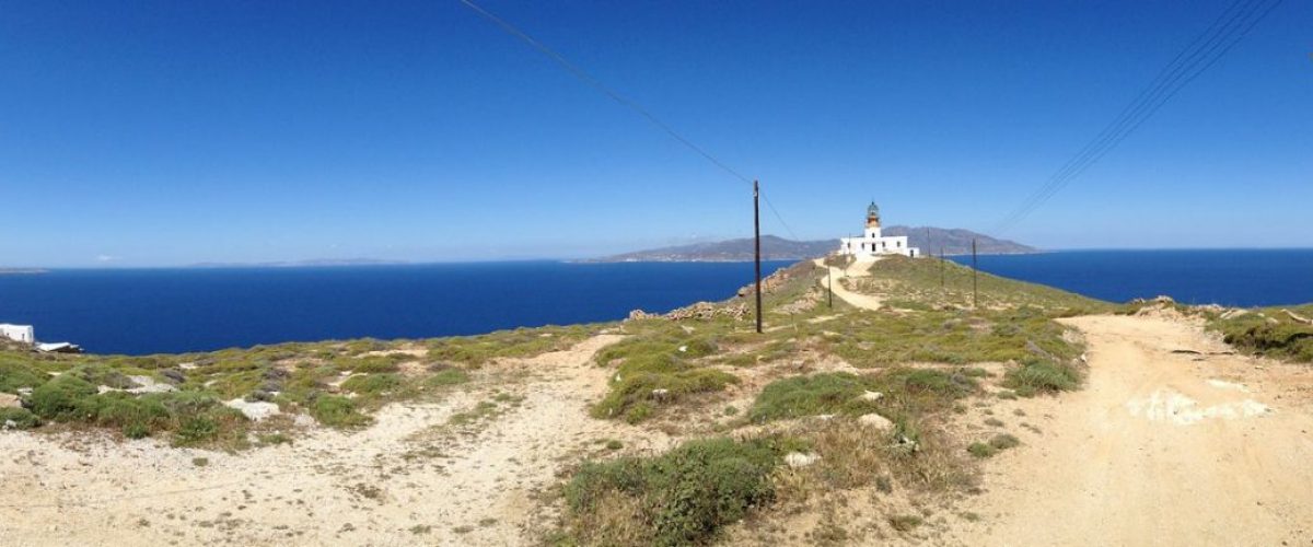 Panorama Armenistis Leuchtturm mit Blick auf Tinos