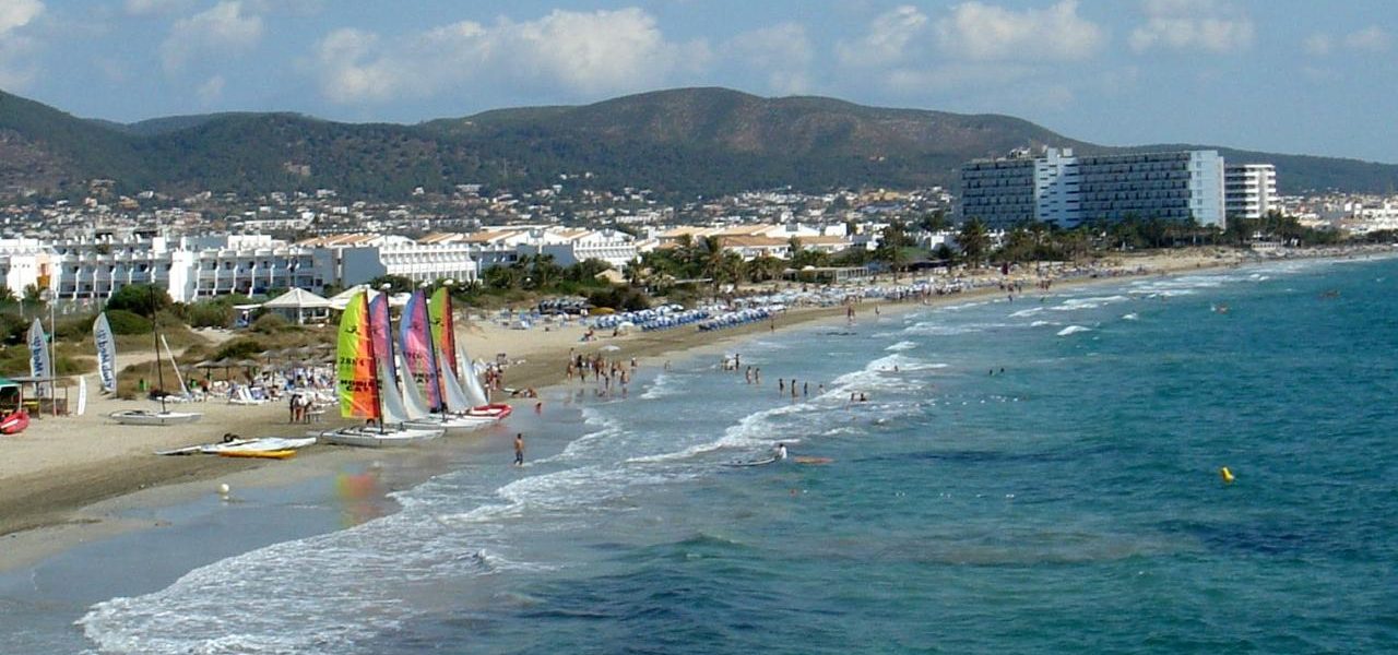 Playa d'en Bossa Strand