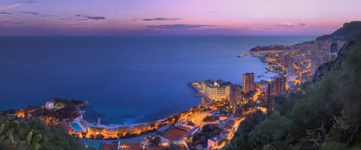 Skyline von Monaco im Abendlicht