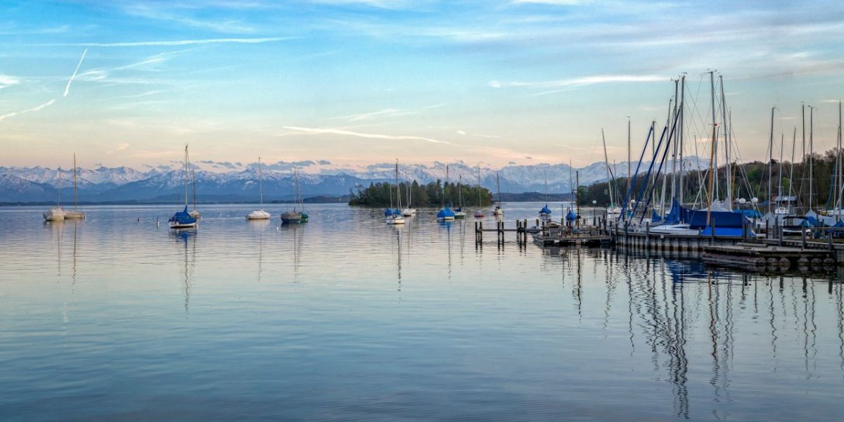 Starnberger See Seeblick mit Alpenpanorama