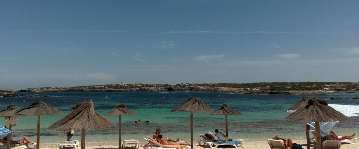 Strand Es Pujols Formentera