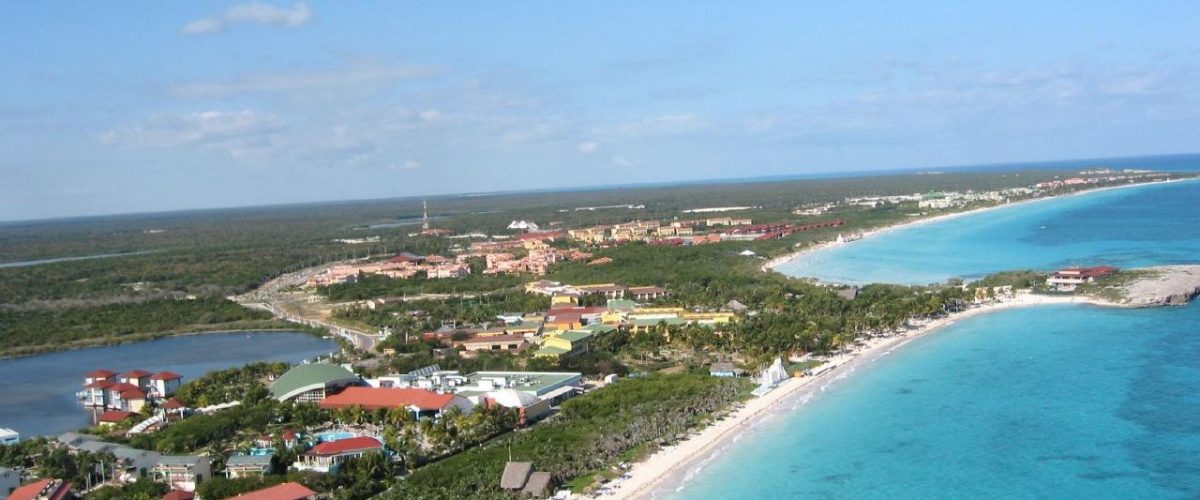 Strand von Cayo Coco aus der Luft