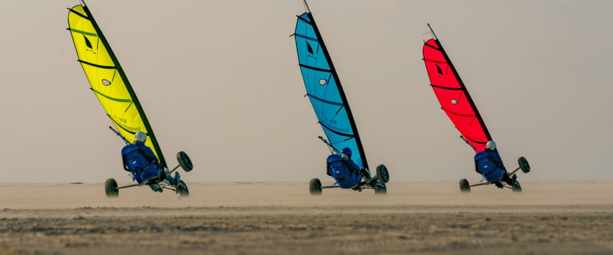 Strandsegler auf Borkum im Wettrennen