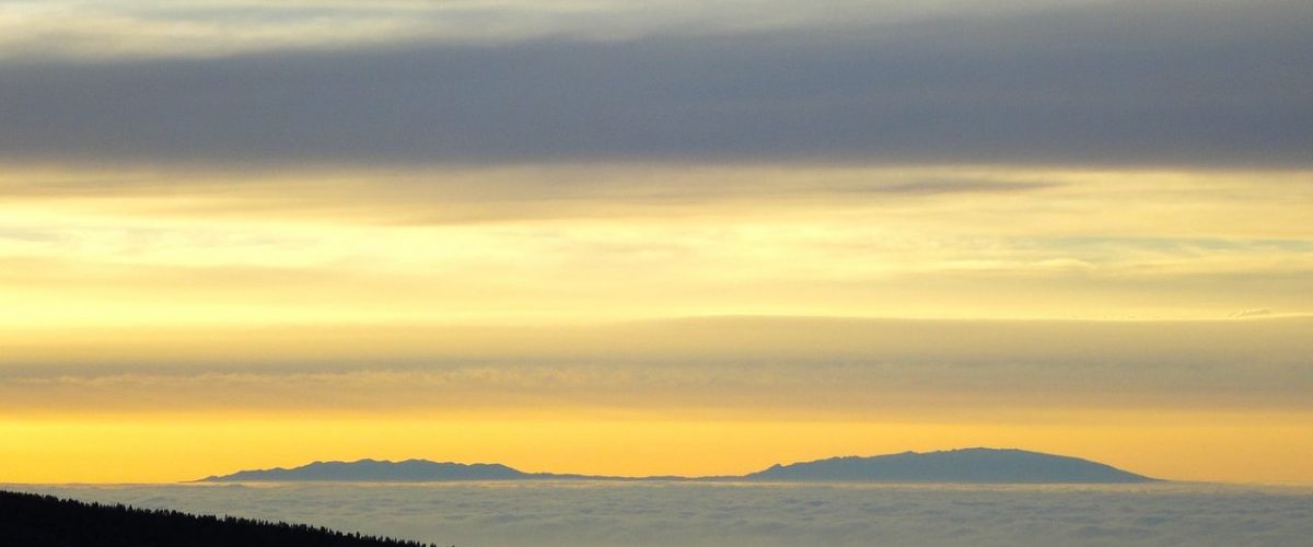 Tiefhängende Wolken auf den Kanaren